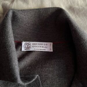 This is a cashmere Burnell’s Cucinelli sweater from Italy.